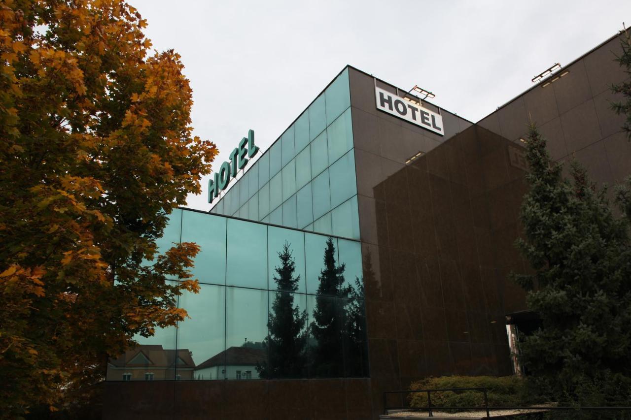 Hotel Cubis Lendava Exterior foto